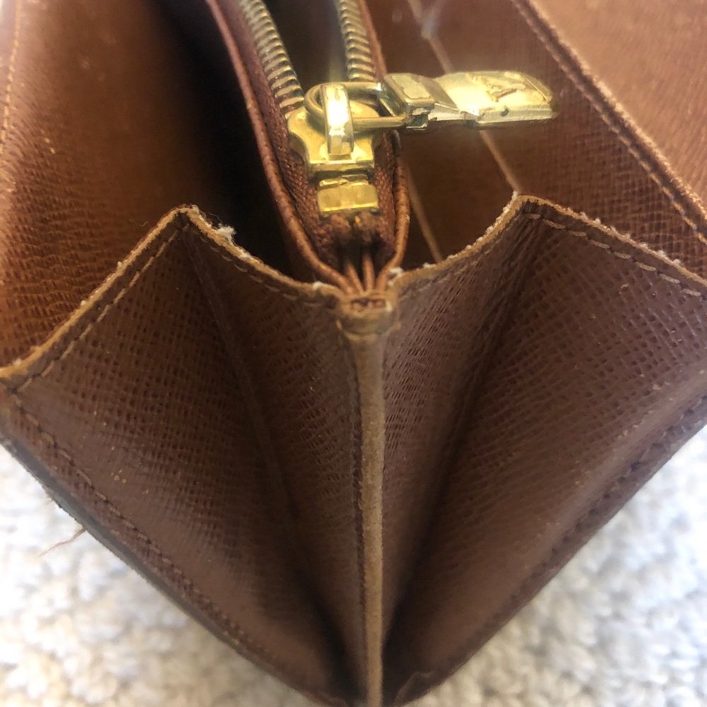 Authentic Louis Vuitton Monogram Snap Wallet - image 8